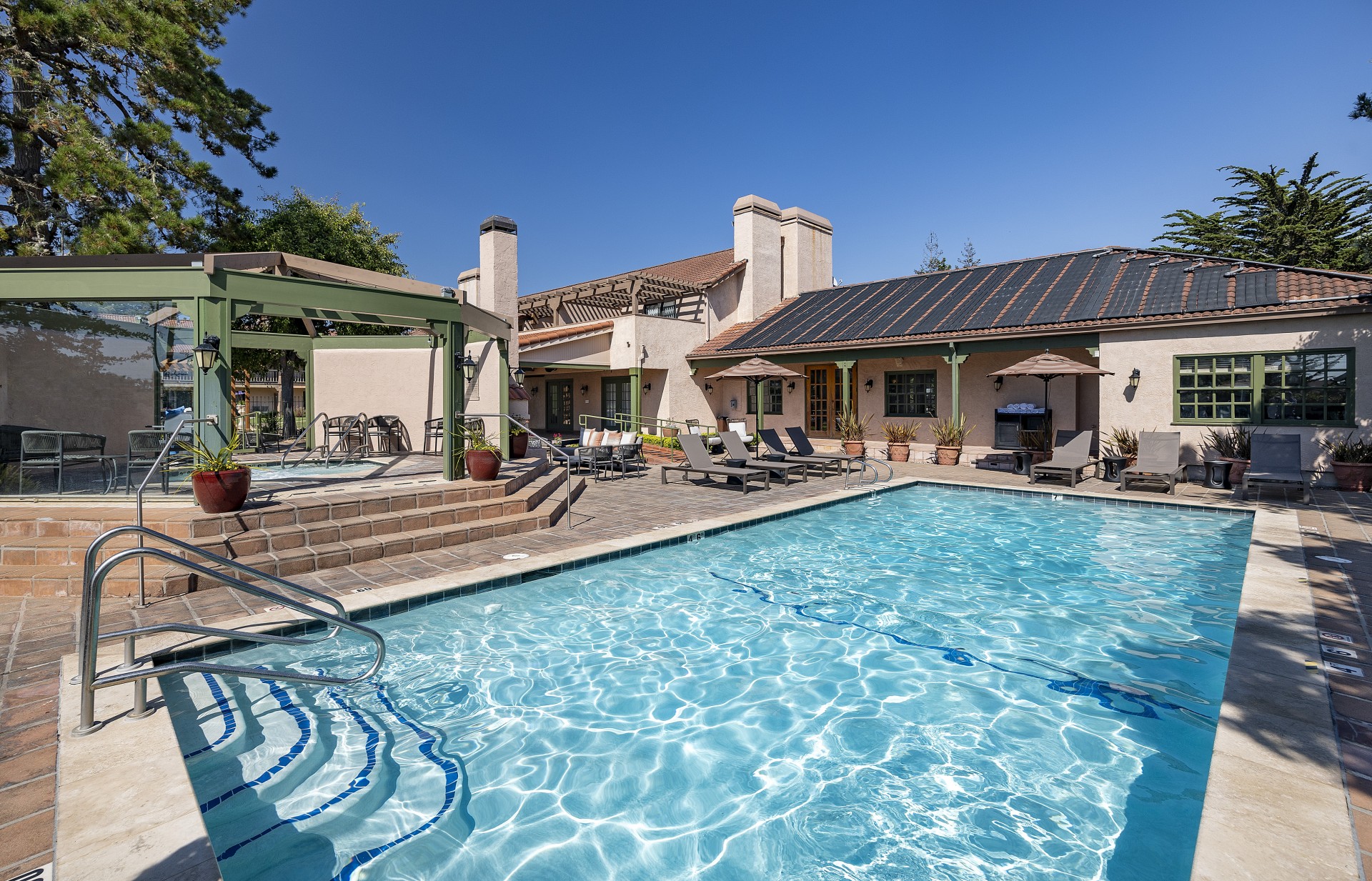 hmbl 74 resized 68111f3e57362